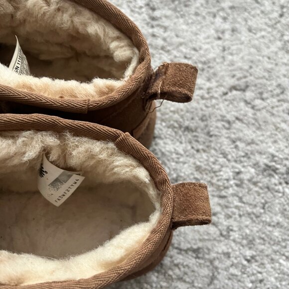 Ugg Classic Mini II Boot - Picture 4 of 8